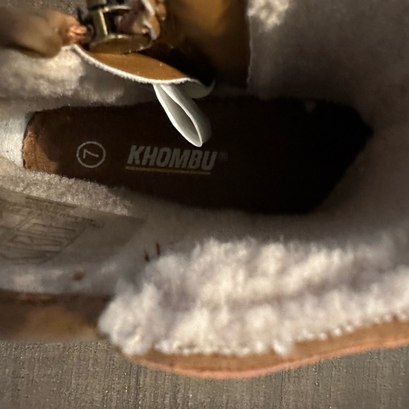 Khombu Brown Boots Cozy Fleece Lining Slip-On - Picture 6 of 7